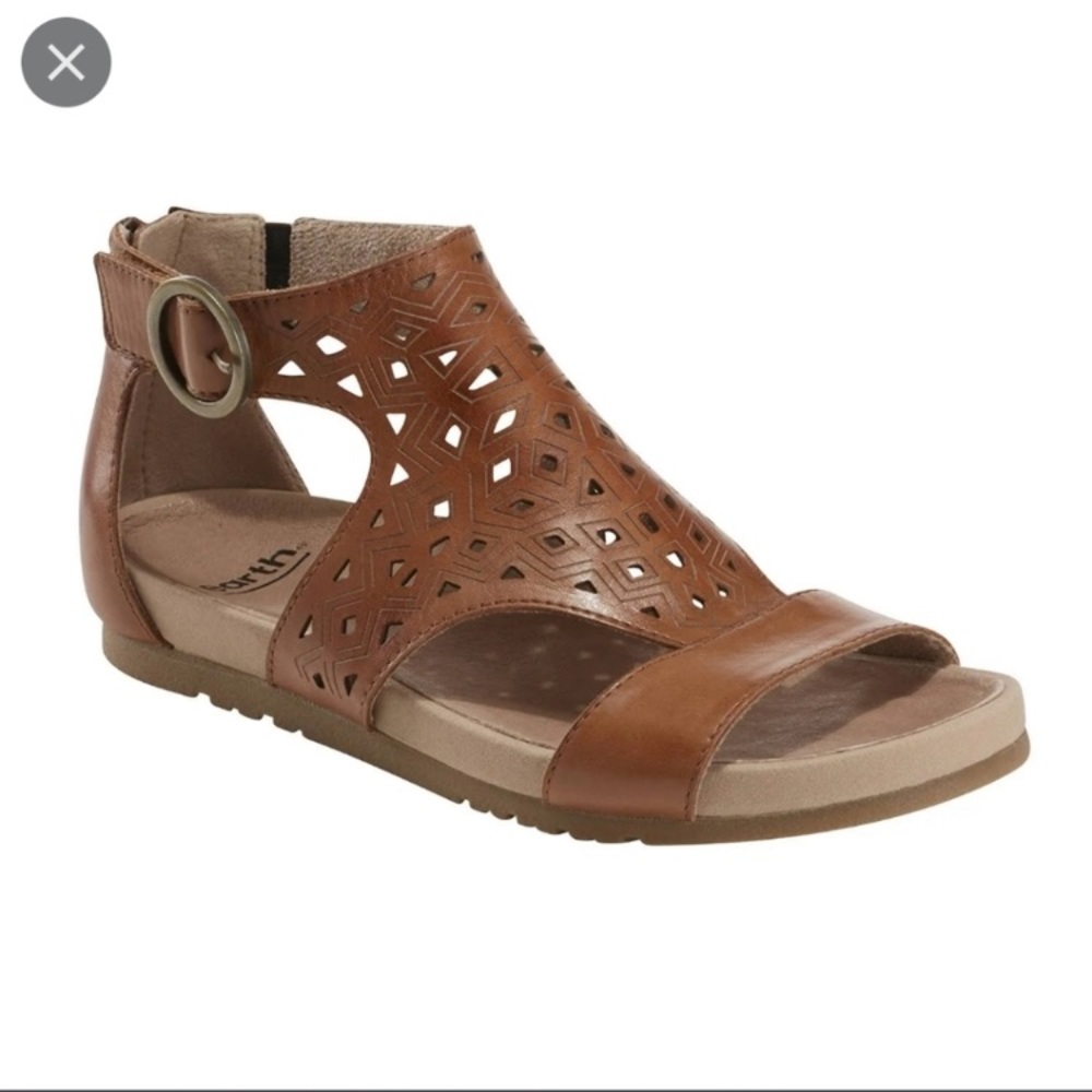 Earth Linden Lebanon 100% Leather Sandals in "Alpaca" Neutral Brown Size 7 EUC